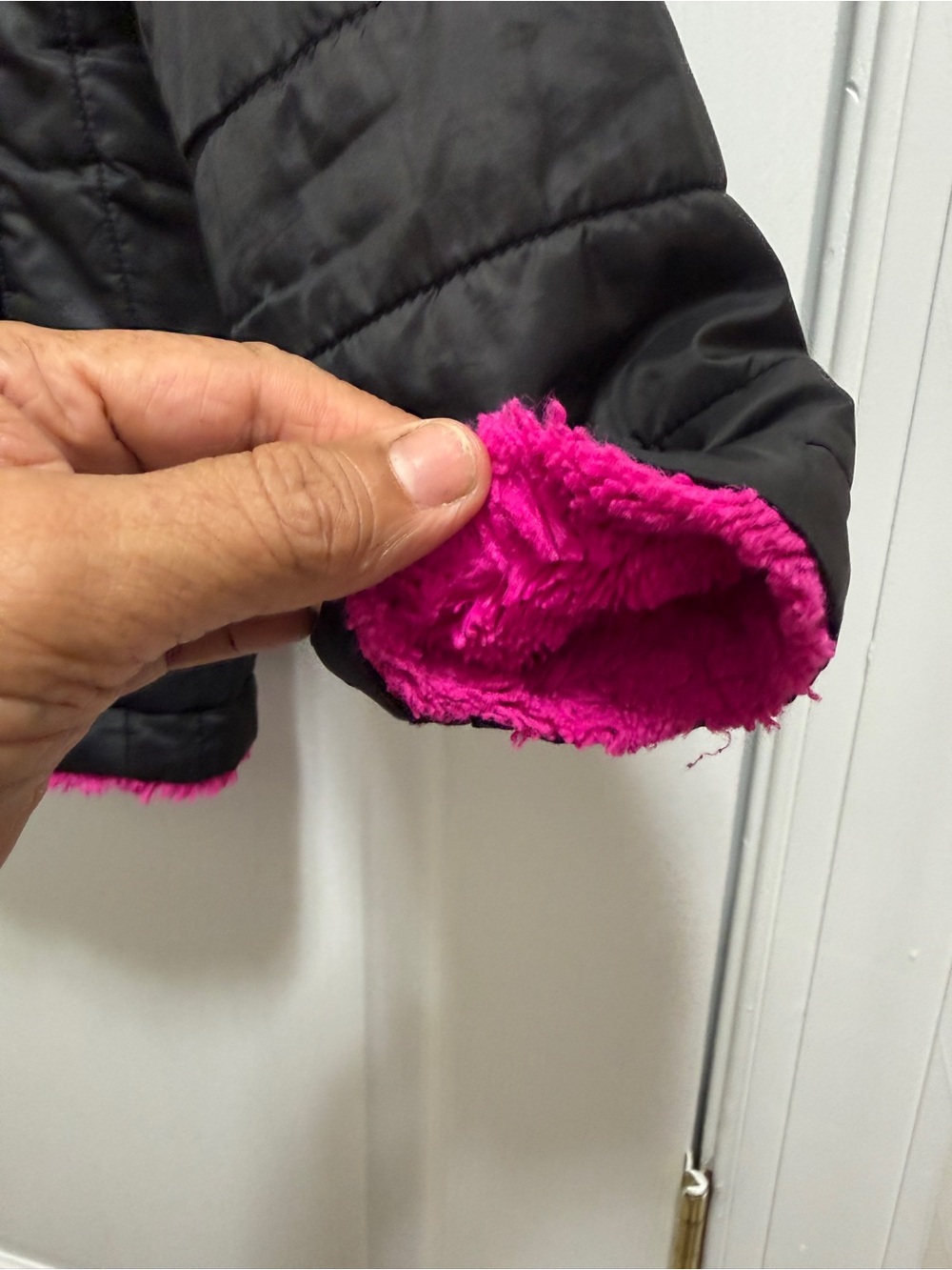 The North Face double sided Black nd hot pink Jacket with side pockets. Soft - Picture 4 of 16